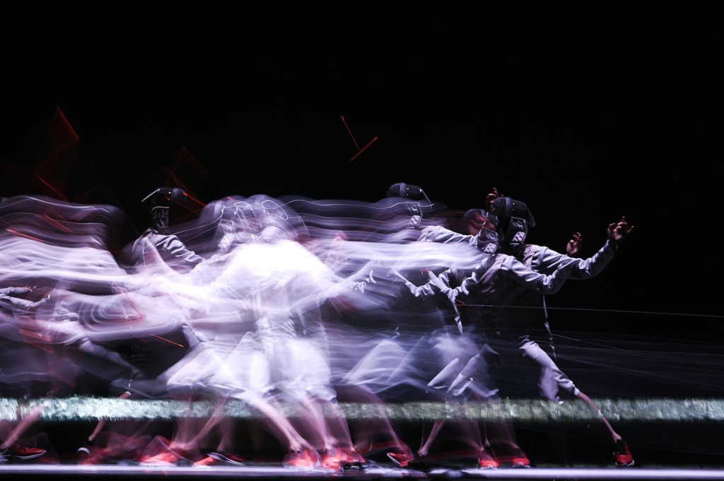 Fotografia de João Duarte da peça Distante, de Né Barros