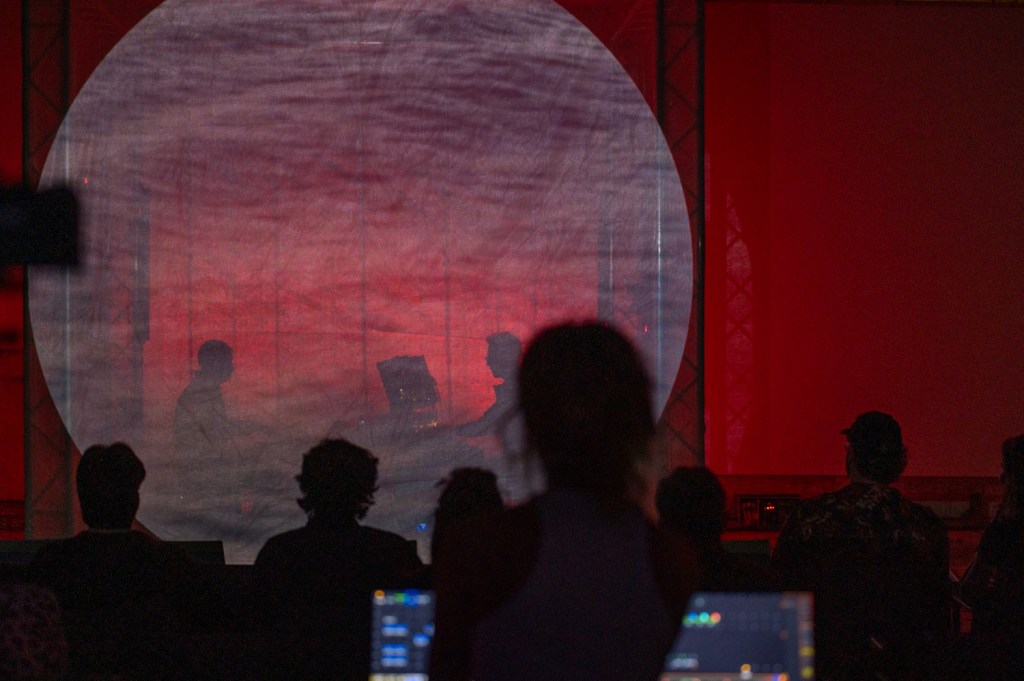 Neste momento lustral